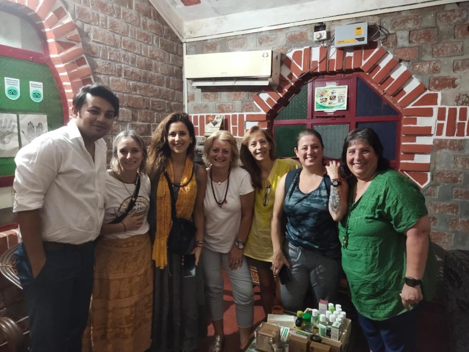 Khajuraho Glory Homestay Buitenkant foto