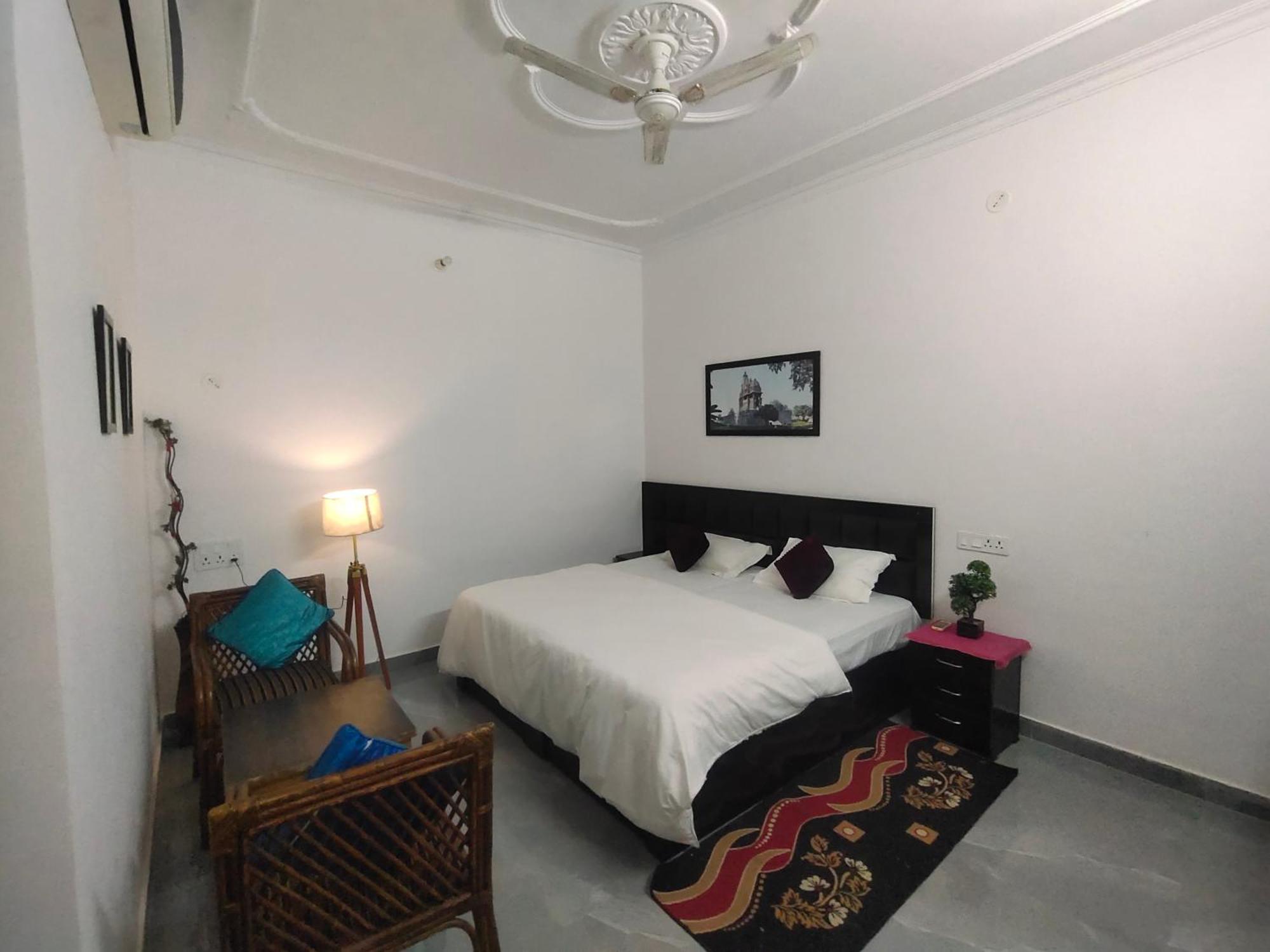 Khajuraho Glory Homestay Buitenkant foto