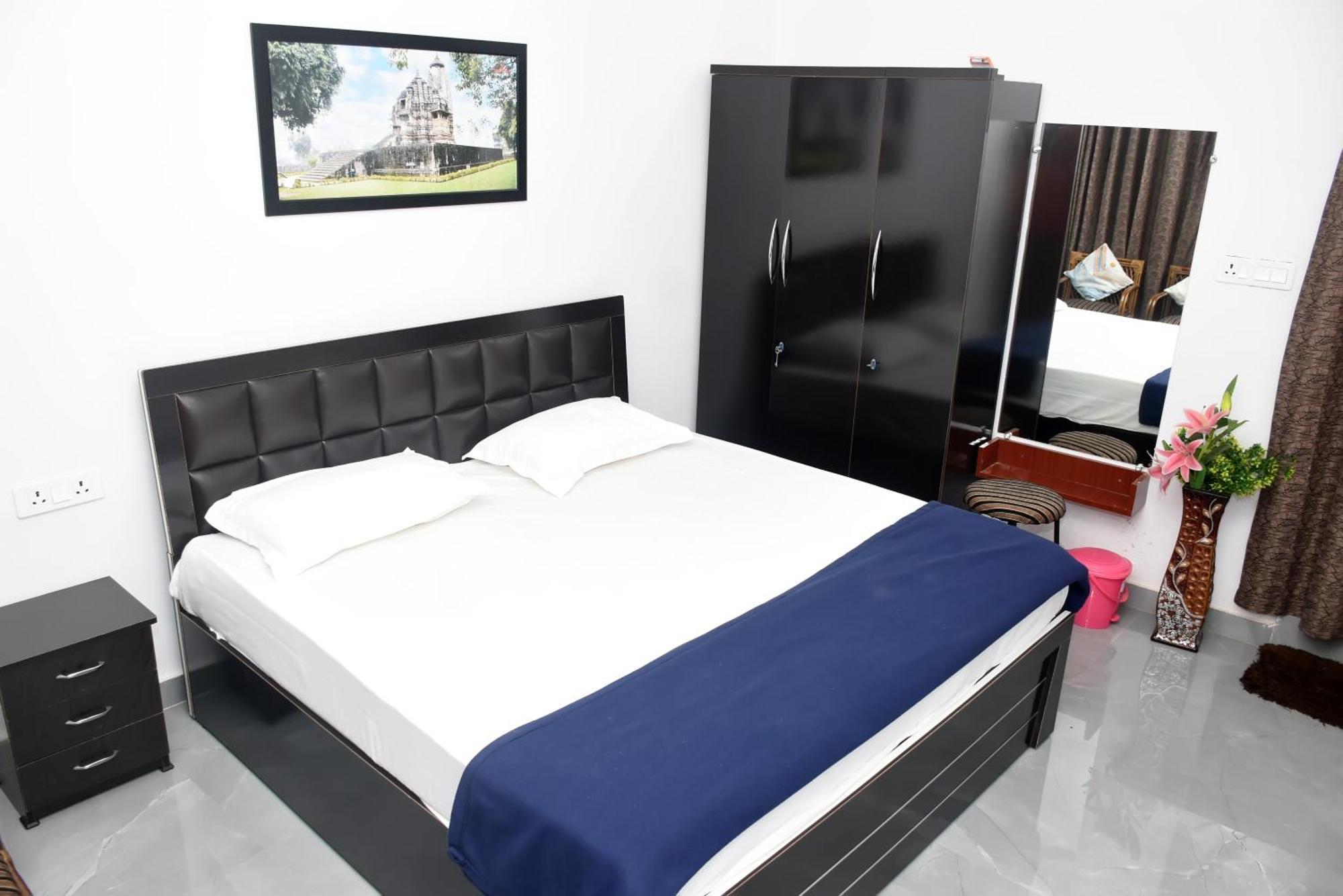 Khajuraho Glory Homestay Buitenkant foto