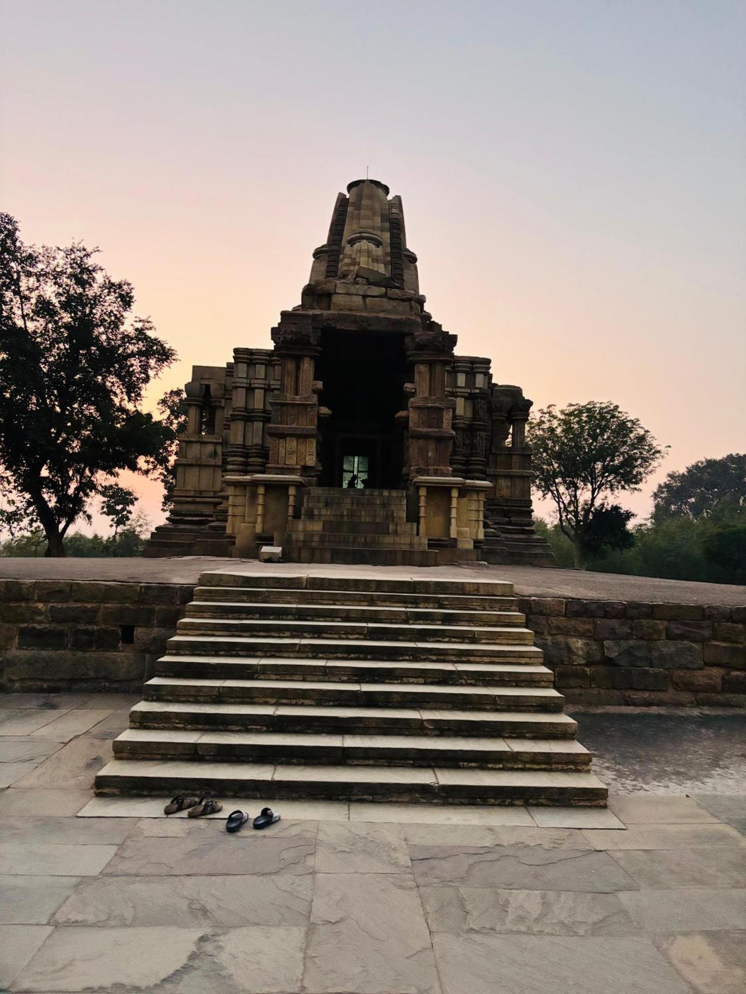 Khajuraho Glory Homestay Buitenkant foto