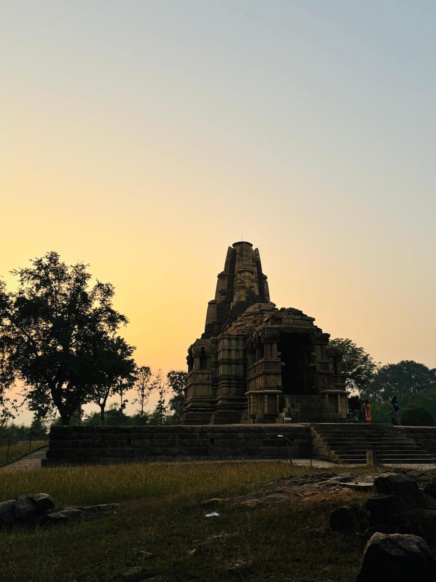 Khajuraho Glory Homestay Buitenkant foto
