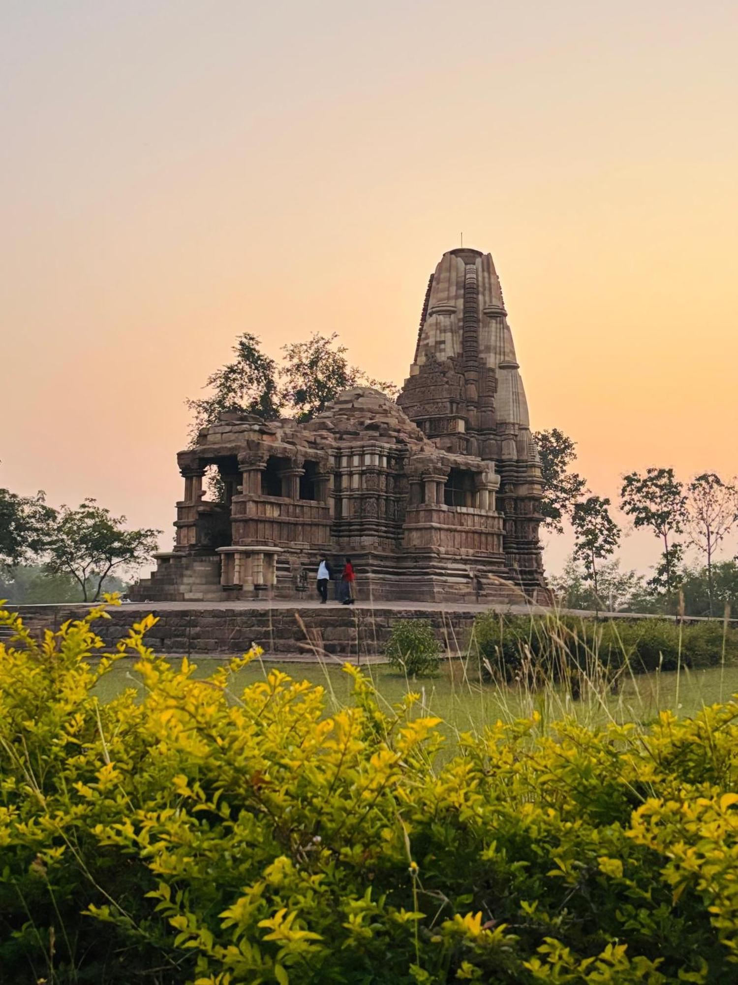 Khajuraho Glory Homestay Buitenkant foto