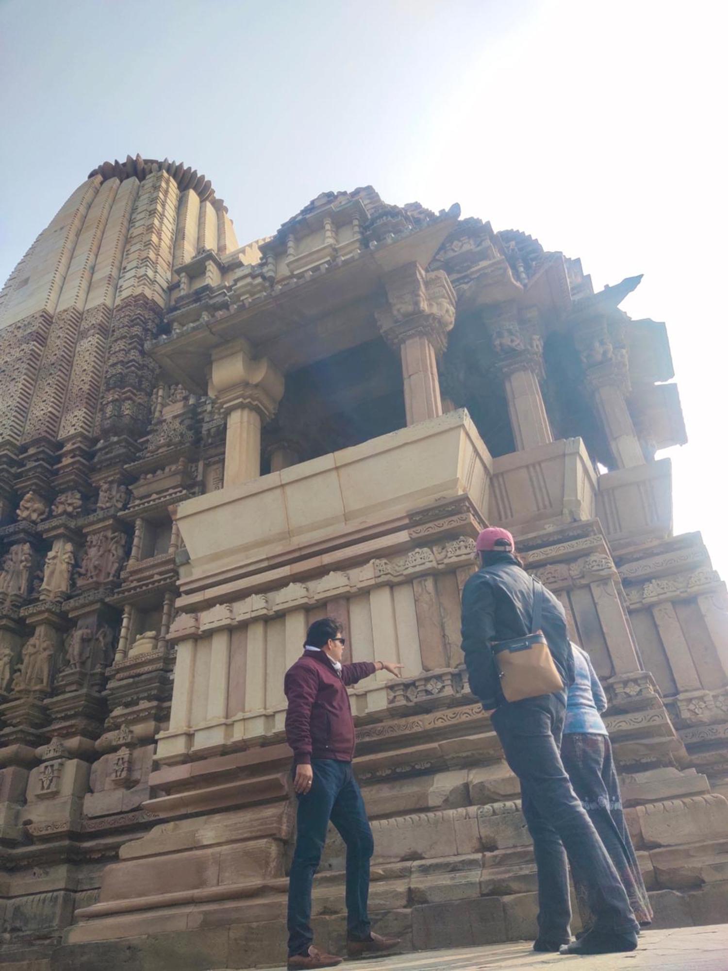 Khajuraho Glory Homestay Buitenkant foto